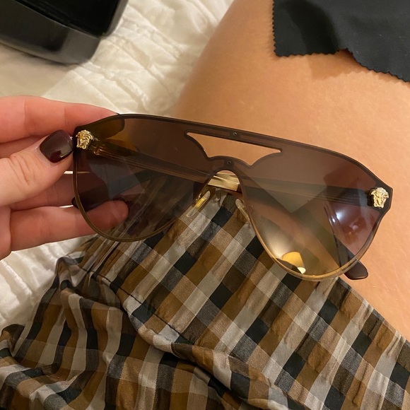 Versace sunglasses main image 4